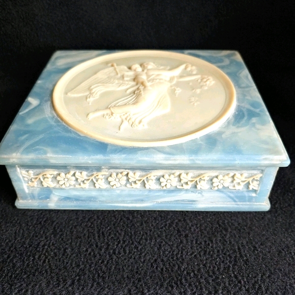 Cameo Relief Genuine Incolay Stone Jewelry Trinket - Picture 1 of 12
